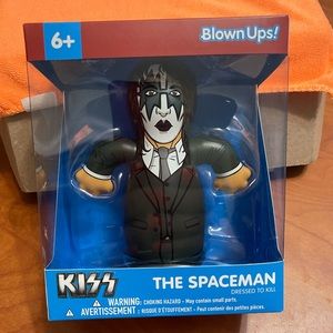 Blown ups kiss the spaceman dressed to kill